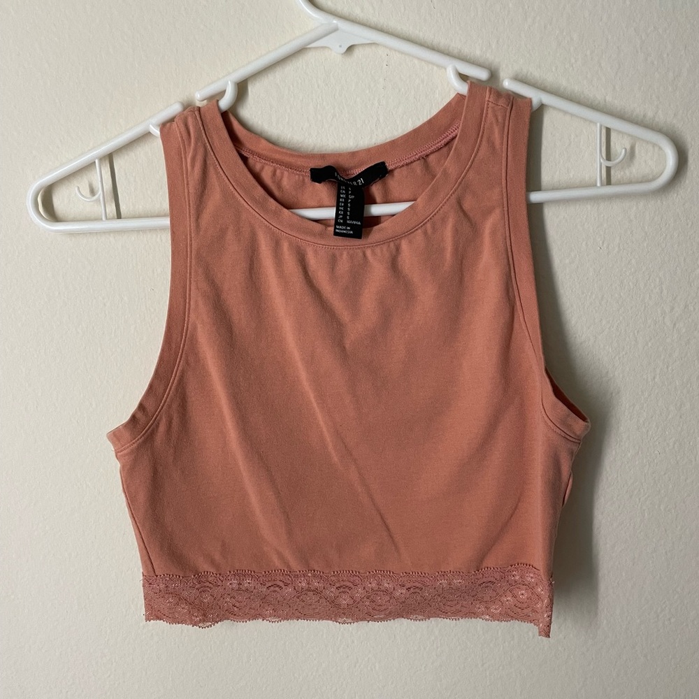 ROSE LACE CROP TOP